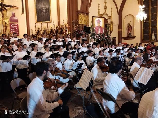 Exitoso concierto de la Camerata Universitaria en Catedral de Xalapa