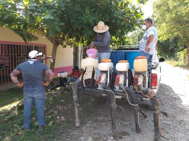 En comunidad de Misantla se unen para combatir el dengue