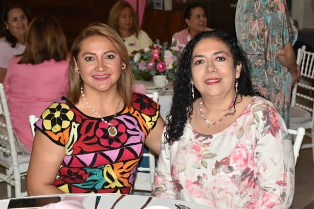 Llevan a cabo 8º Desayuno Rosa a beneficio de Grupo Reto Veracruz
