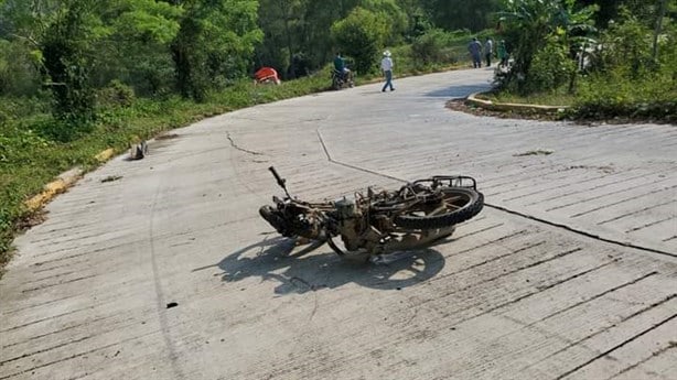 Motociclista de Juchique de Ferrer se estrella de frente contra una camioneta de pasajeros