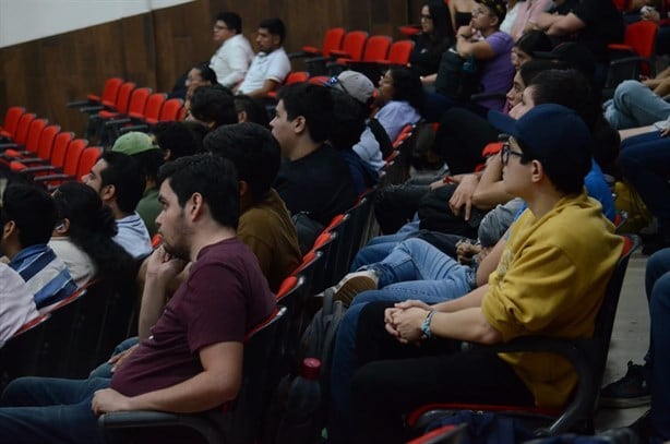 Refuerza TenarisTamsa enseñanza sobre IA en Veracruz