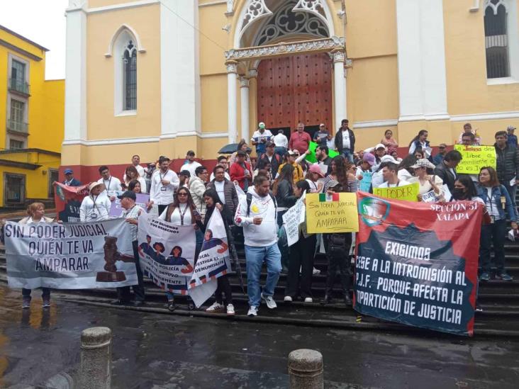 Cerrado, centro de Xalapa, por manifestaciones (+Video)