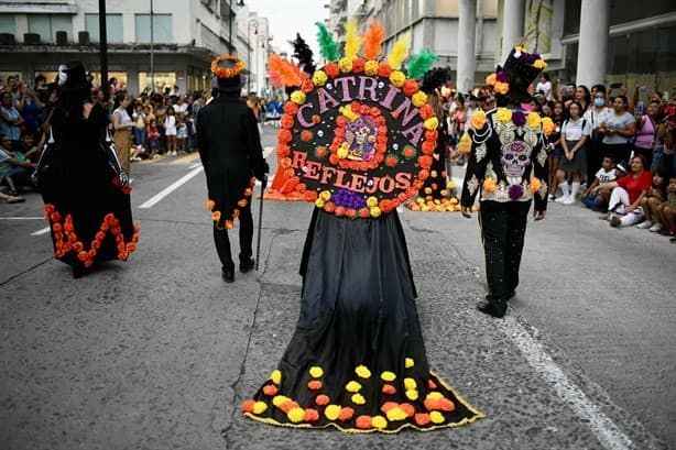 ¡Fue un Carnaval! Desfile de Catrinas en Veracruz fue un éxito | VIDEO