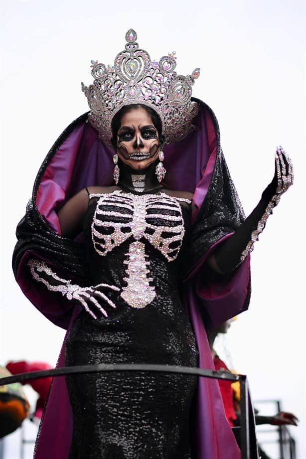 ¡Fue un Carnaval! Desfile de Catrinas en Veracruz fue un éxito | VIDEO
