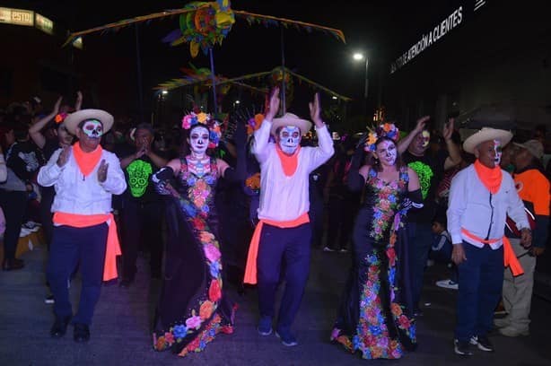 Puente Nacional participa en Desfile de Catrinas de Xalapa