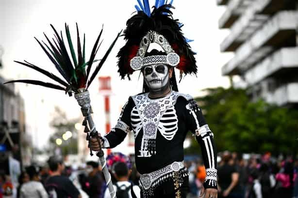Carnaval de Catrinas en Veracruz sorprendió por su colorido y alegría | VIDEO