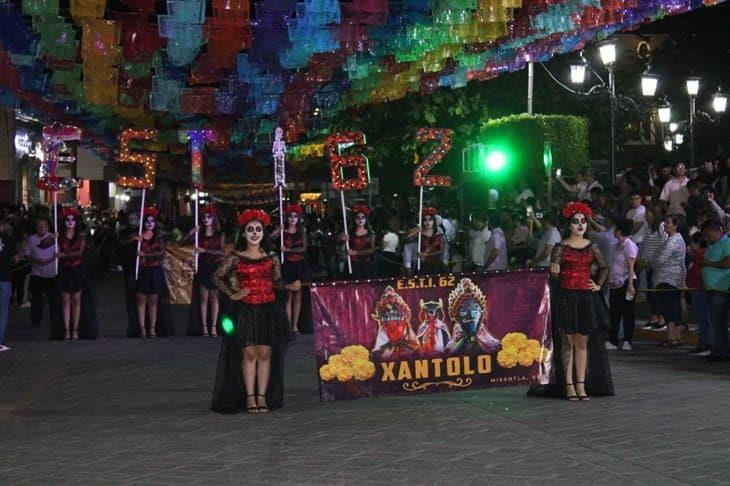 Alumnos de la ETI 62 realizaron el Festival Xantolo en Misantla