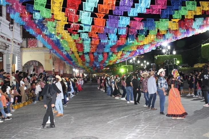 Alumnos de la ETI 62 realizaron el Festival Xantolo en Misantla