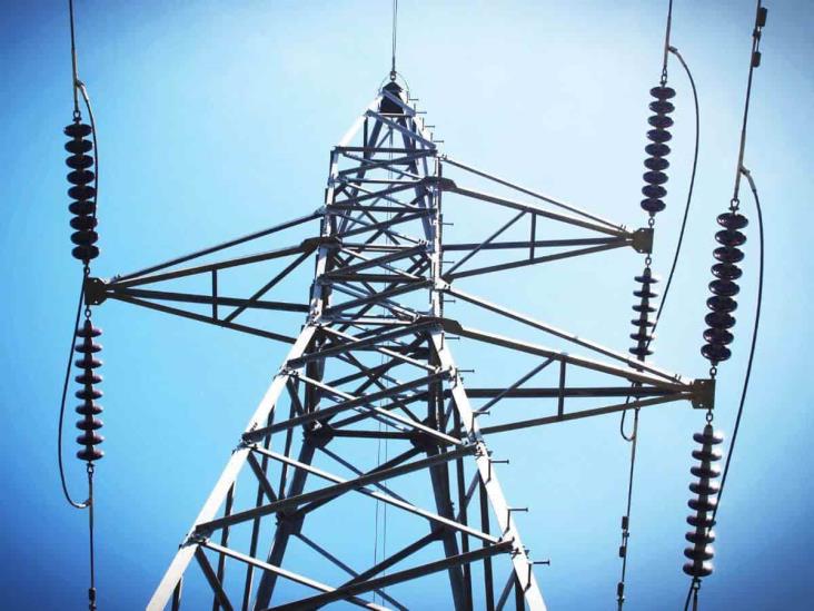 Ayuntamiento de Xalapa firma convenio con CFE para ampliación de red eléctrica