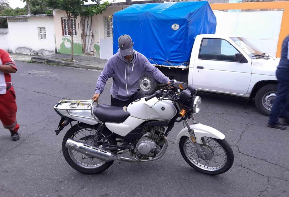 Atropellan y arrastran a joven motociclista en la colonia Miguel Hidalgo, en Veracruz