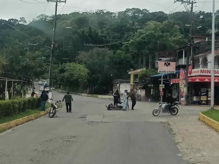 Accidente entre dos motocicletas en la carretera Misantla-Xalapa