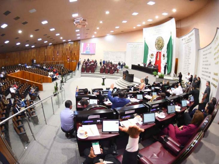 Modifica Congreso de Veracruz la integración de 10 comisiones legislativas