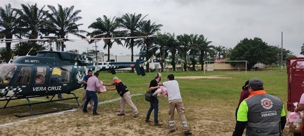 Tras afectaciones en sur de Veracruz, activan puente aéreo para apoyar a comunidades (+Video)