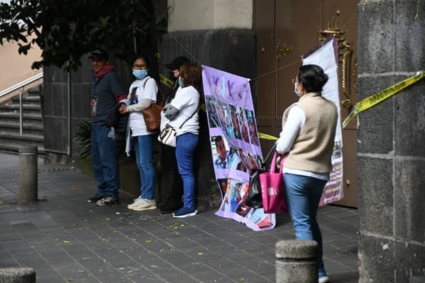Colectivos de desaparecidos cercan Palacio de Gobierno de Veracruz ante desinterés de Cuitláhuac y FGE  (+Video)
