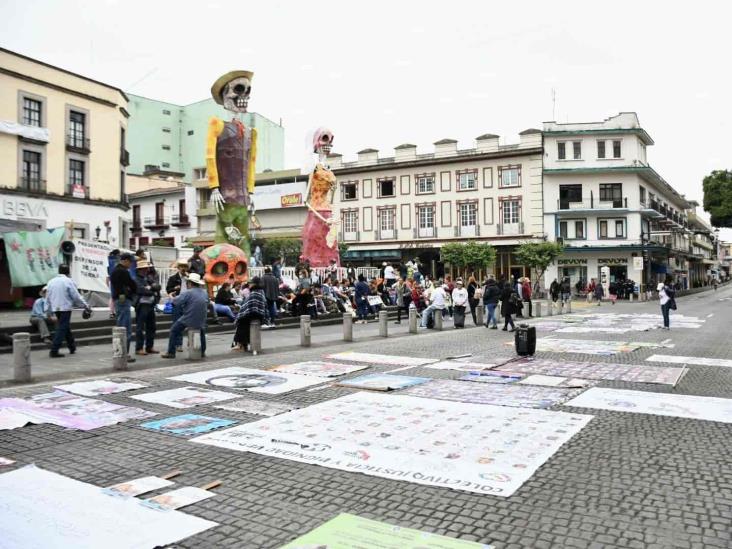 Colectivos de desaparecidos cercan Palacio de Gobierno de Veracruz ante desinterés de Cuitláhuac y FGE  (+Video)