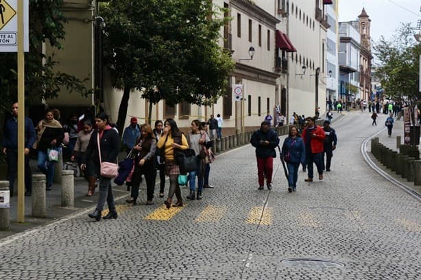 Después de dos días con centro de Xalapa tomado, no hay diálogo con colectivos de desaparecidos