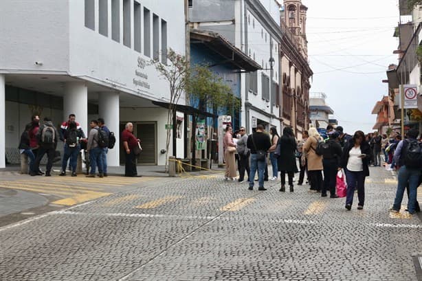 Después de dos días con centro de Xalapa tomado, no hay diálogo con colectivos de desaparecidos