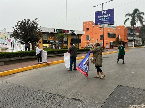 Familiares de desaparecidos liberan calles del centro de Xalapa; ya hay paso a autos