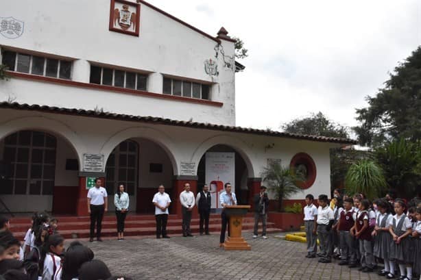 Instalan Buzón Escolar para prevenir acoso y bullying en primaria de Orizaba