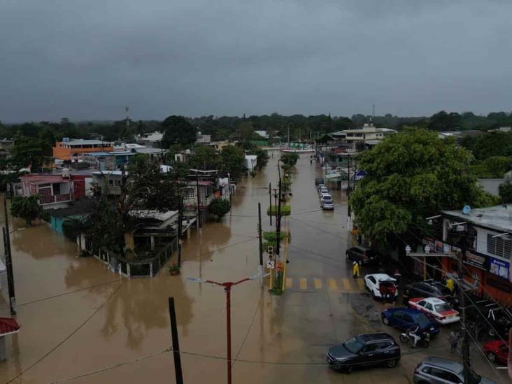 DIF y Protección Civil mantienen ayuda en Agua Dulce tras frente frío 8