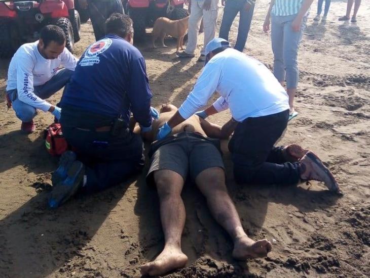 Turista de Texas cae de una cuatrimoto en Playa de Chachalacas, Veracruz