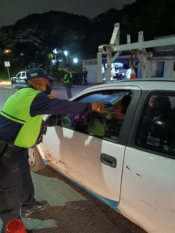 Implementan alcoholímetro en bulevar de Córdoba