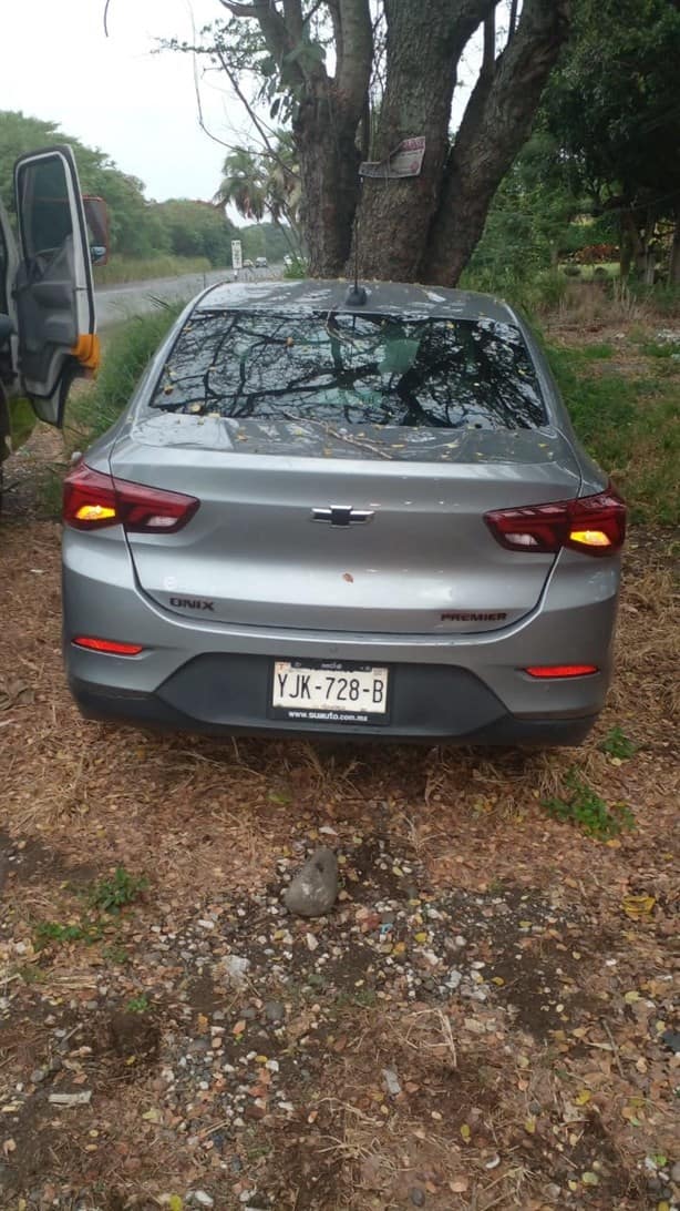 Tres heridos tras impacto de vehículo contra árbol en carretera Córdoba-La Tinaja