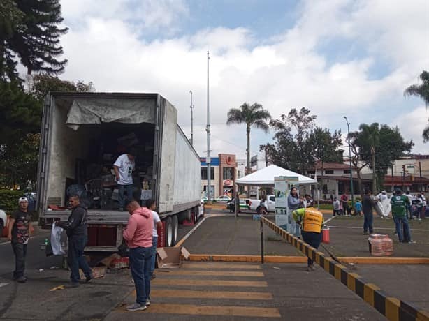 En Xalapa colectan toneladas de electrónicos, residuos y llantas (+Video)