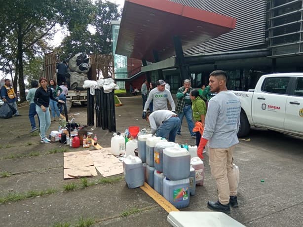 En Xalapa colectan toneladas de electrónicos, residuos y llantas (+Video)