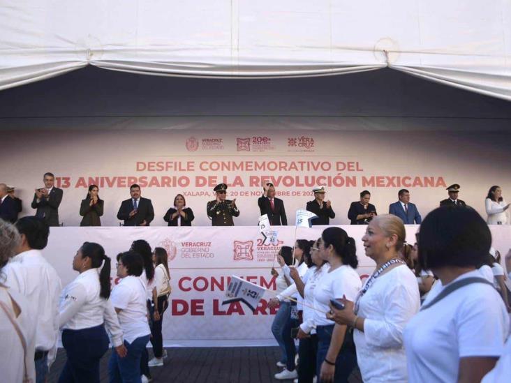 Desfile conmemorativo de la Revolución, entre protestas contra Gobierno de Veracruz