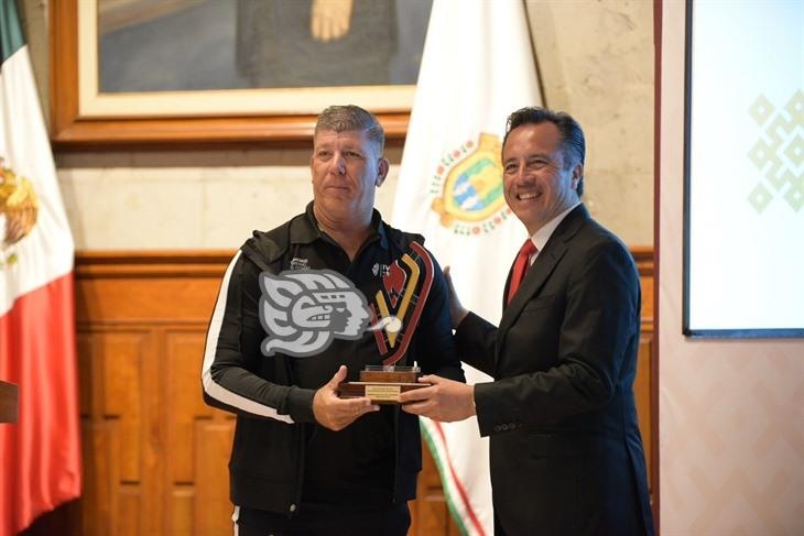 Entregan Premio Estatal del Deporte 2023 a deportistas y entrenadores