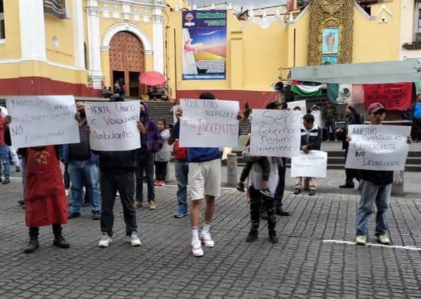 ¿Por qué cerraron vendedores ambulantes el centro de Xalapa?