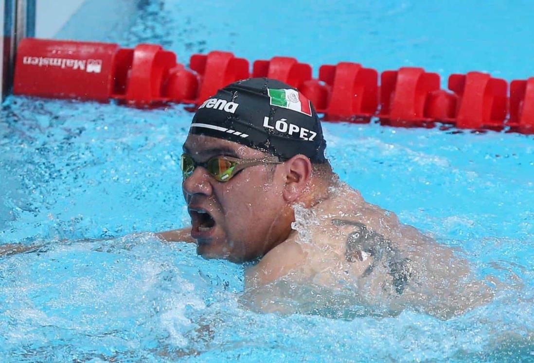 Logra Diego López oro y récord en natación