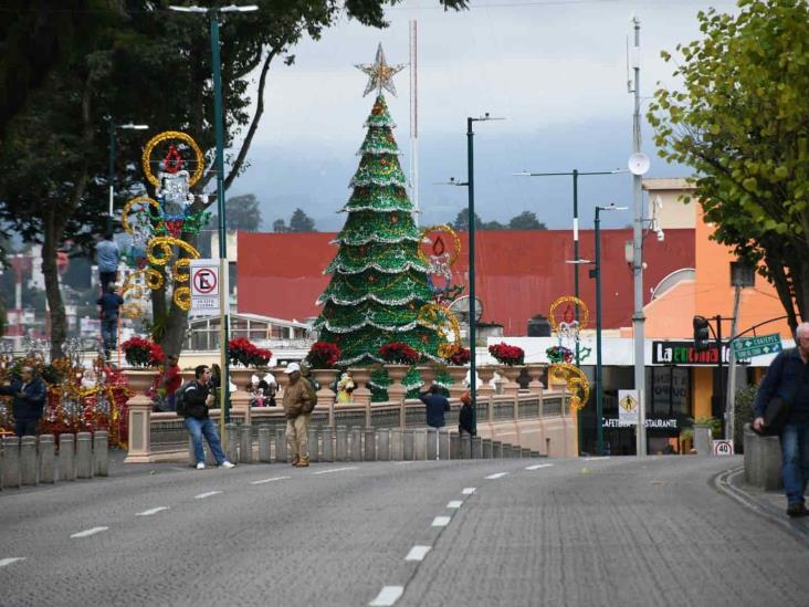 Llega la Navidad al Parque Juárez de Xalapa