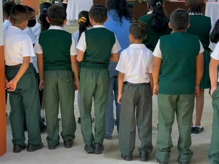 Entregarán zapatos escolares a estudiantes en Poza Rica