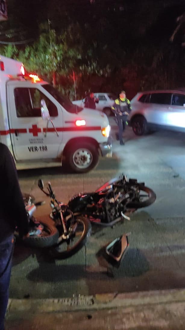 Accidente vial, dos motociclistas resultaron heridos