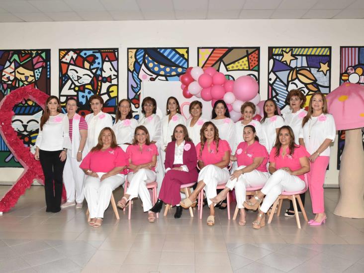 Grupo Reto Veracruz realiza plática sobre el cáncer de mama en el Criver