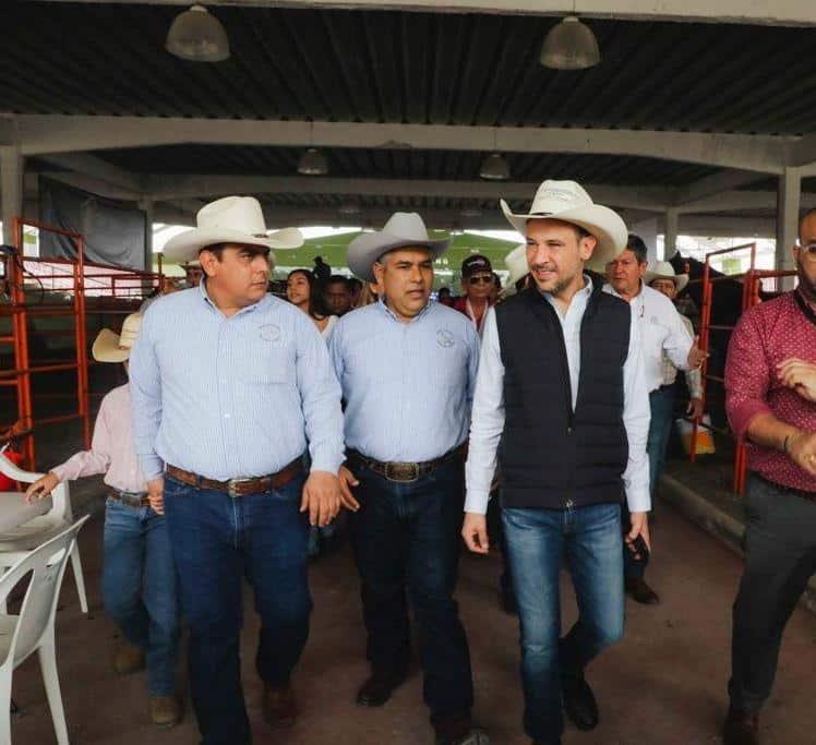 Productores de Cotaxtla destacan al caballo en el desarrollo de la ganadería en México