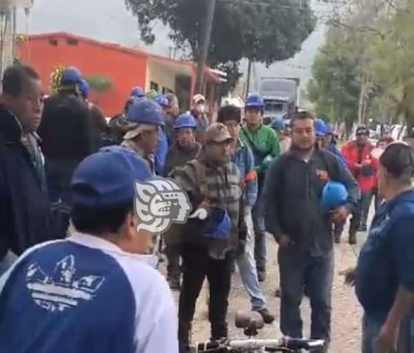 Agreden a jubilados que protestaban en el ingenio El Carmen, en Ixtaczoquitlán