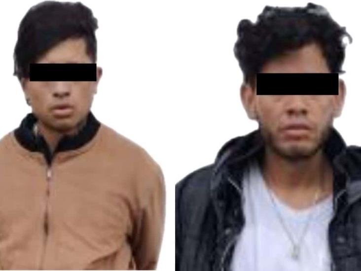 Detienen a dos presuntos narcomenudistas en colonia Obrero Campesina, en Xalapa