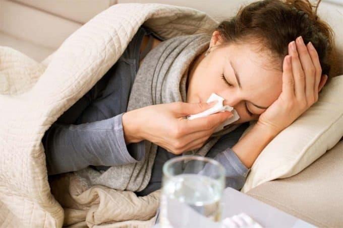 Estas son las enfermedades respiratorias que puedes contraer con la época de frío