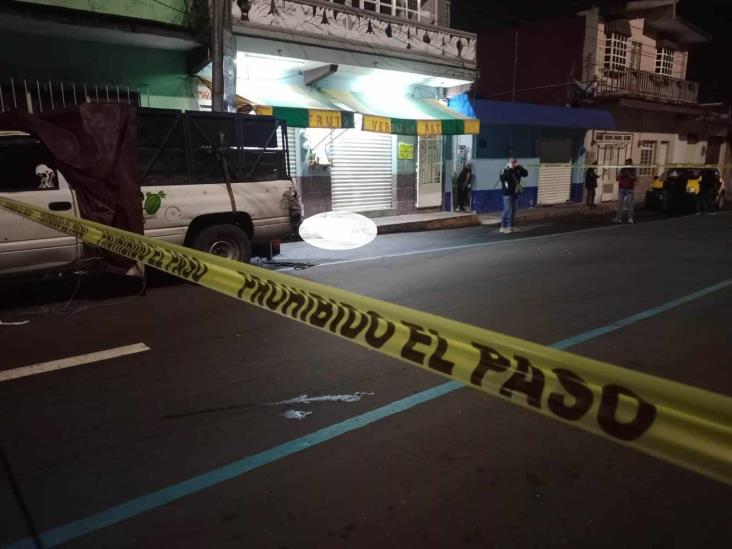 Hombre muere tras sufrir infarto cerca de mercado de Orizaba