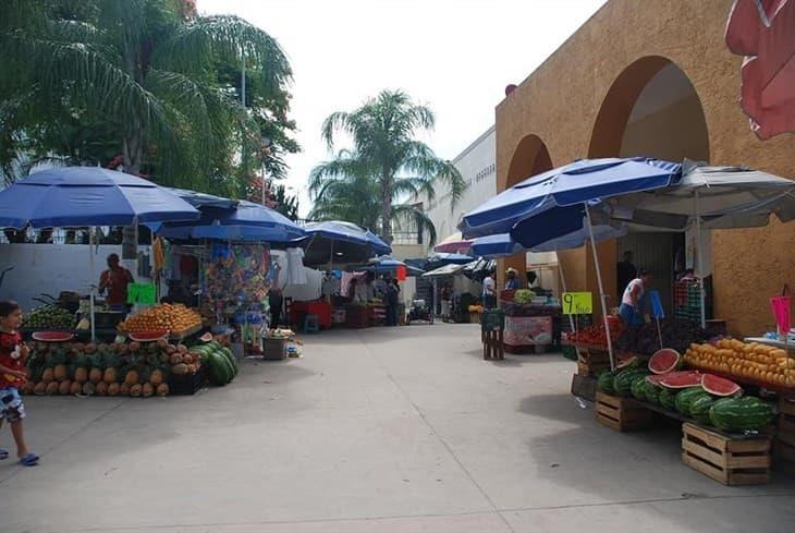 Aumentan los precios de las frutas por la temporada decembrina en Misantla  