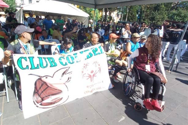 Marchan en Xalapa para hacer conciencia sobre la discapacidad