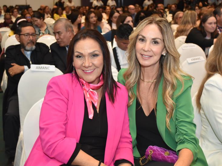 Melina Rivera de Unánue, presidenta de DIF de Boca del Río realiza su 2do informe labores