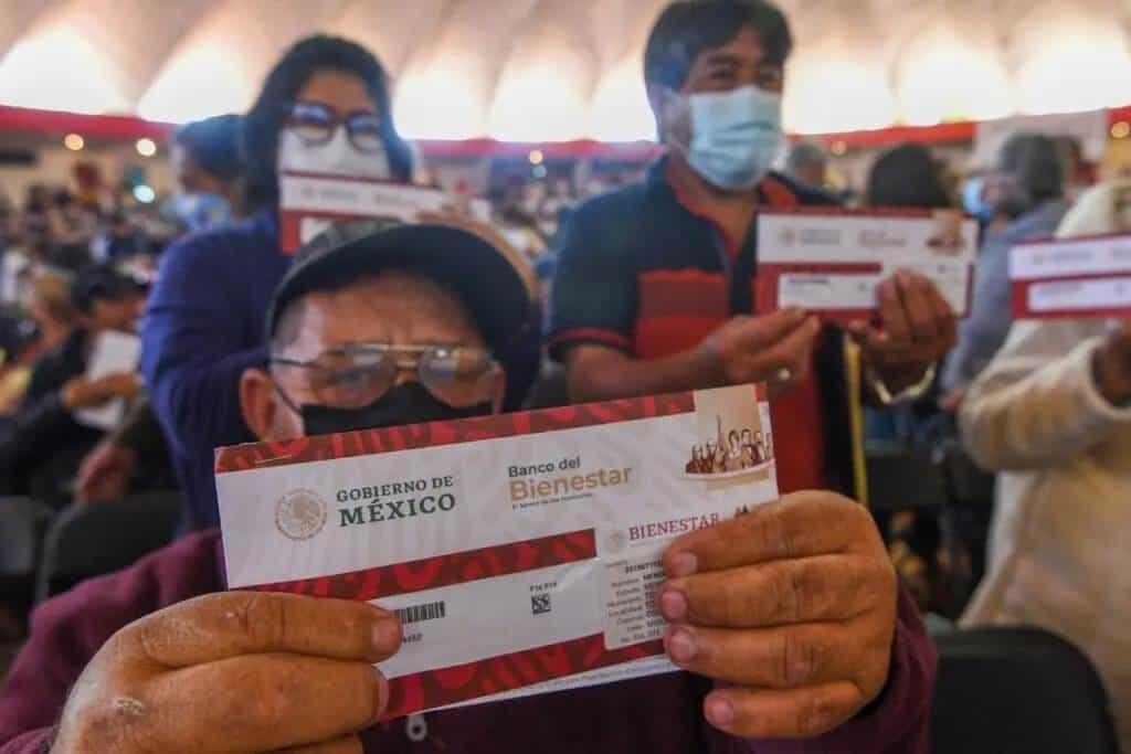 Abren registro de adultos mayores para pensión del Bienestar en Veracruz