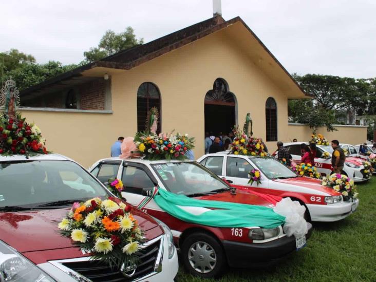 Celebran el Día del Taxista en Misantla con misa y bendición de unidades