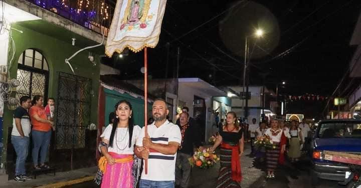 Realizan peregrinación en honor a la Virgen de Guadalupe en Paso de Ovejas