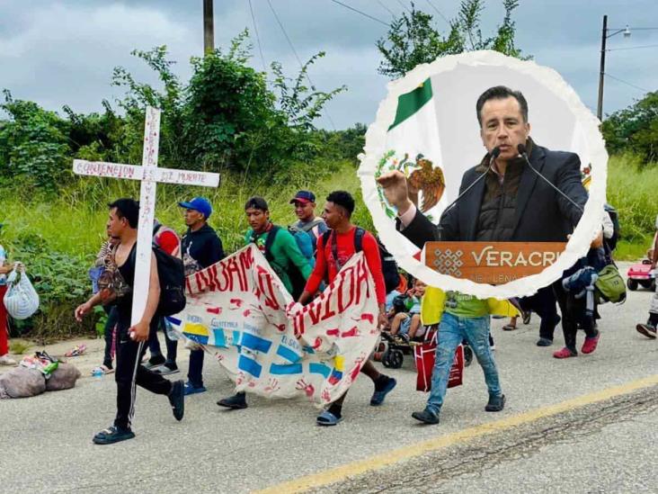 Gobierno de Veracruz ‘ahuyenta polleros y extorsionadores’ en caravana migrantes