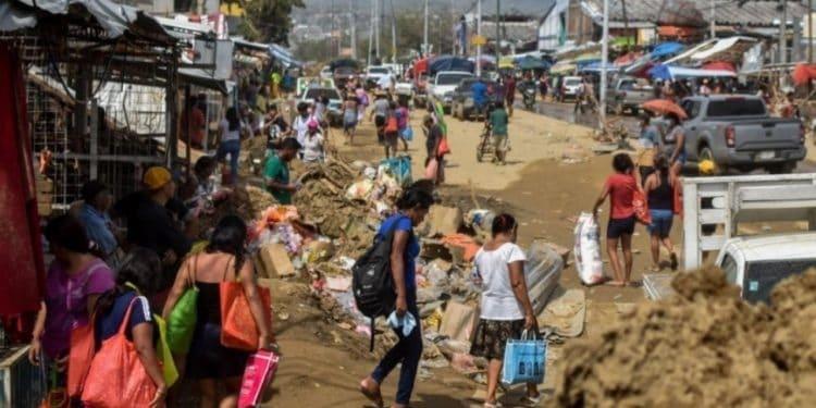 México visita a China para conseguir enseres domésticos para damnificados en Acapulco